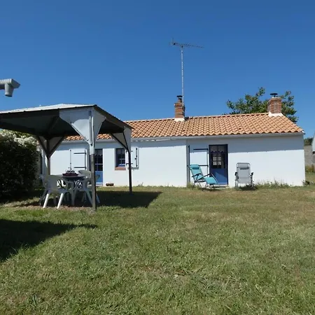 Maison Vendéenne Avec Jardin Clos, à 700m, Animaux Admis - 4 Pers - Fr-1-540-308