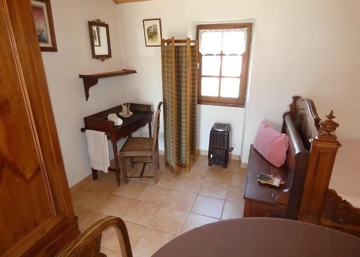 Maison Vendéenne Avec Jardin Clos, à 700m, Animaux Admis - 4 Pers - Fr-1-540-308 *